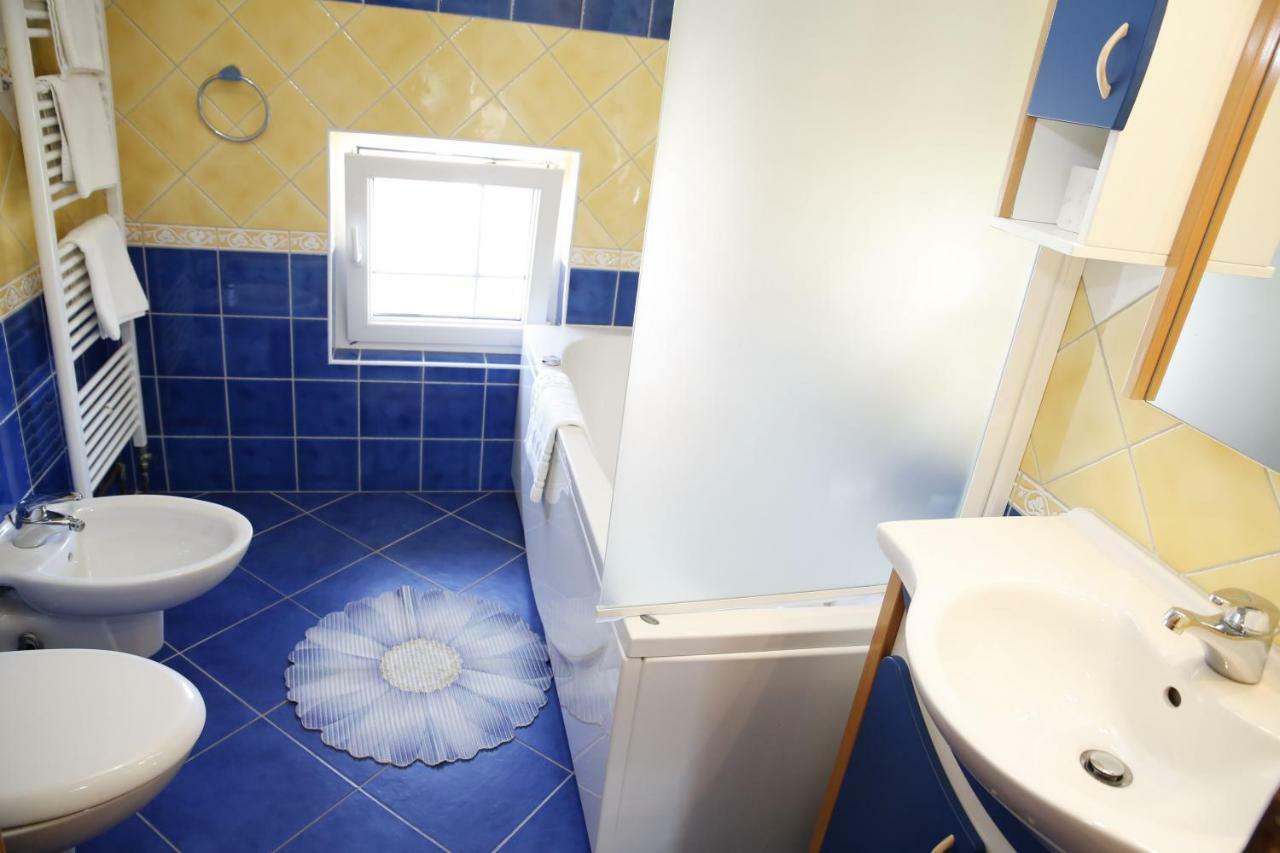 Vila Nara Hotel Vodice Ngoại thất bức ảnh