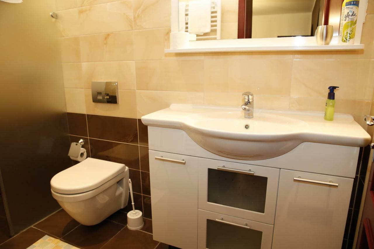 Vila Nara Hotel Vodice Ngoại thất bức ảnh