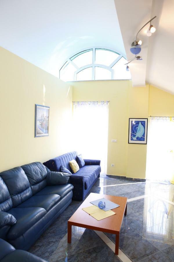 Vila Nara Hotel Vodice Ngoại thất bức ảnh